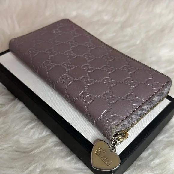 💯Authentic Gucci Zipped Around Long Wallet🍀 - Picture 6 of 16